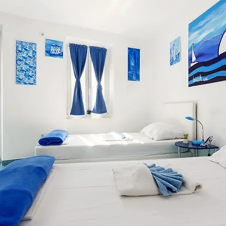 Gostinjska kuća Old By Adriaticexplorer